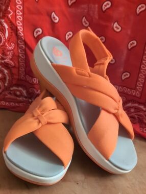 Cloudsteppers by Clarks Orange Slingback Platform Sandals